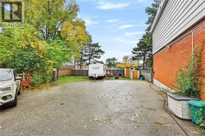 23 BRENDA Court — photo 5 of 19