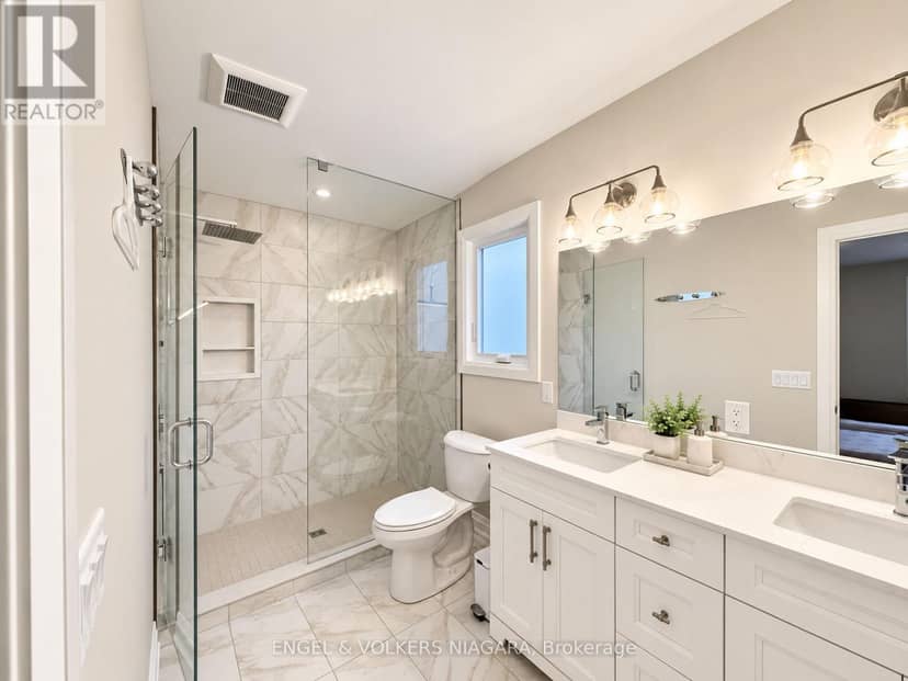 4499 Fourth Avenue — photo 37 of 40