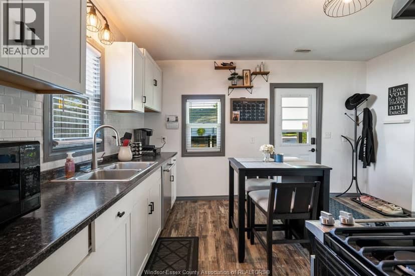 76 Jenner, Essex, photo 8