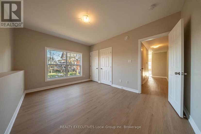 860 Worthington Street E — photo 26 of 31