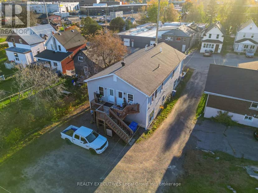 860 Worthington Street E, North Bay, photo 5