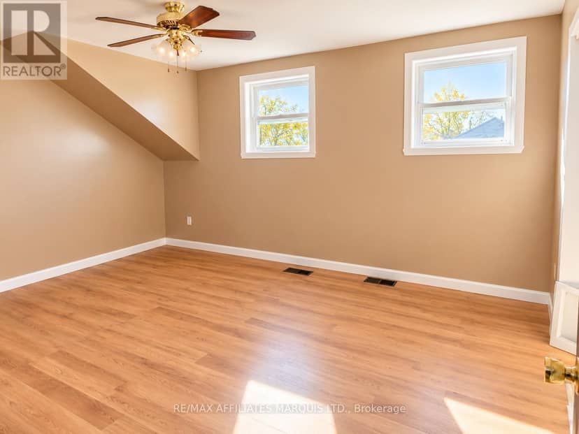 121 Guy Street — photo 17 of 24