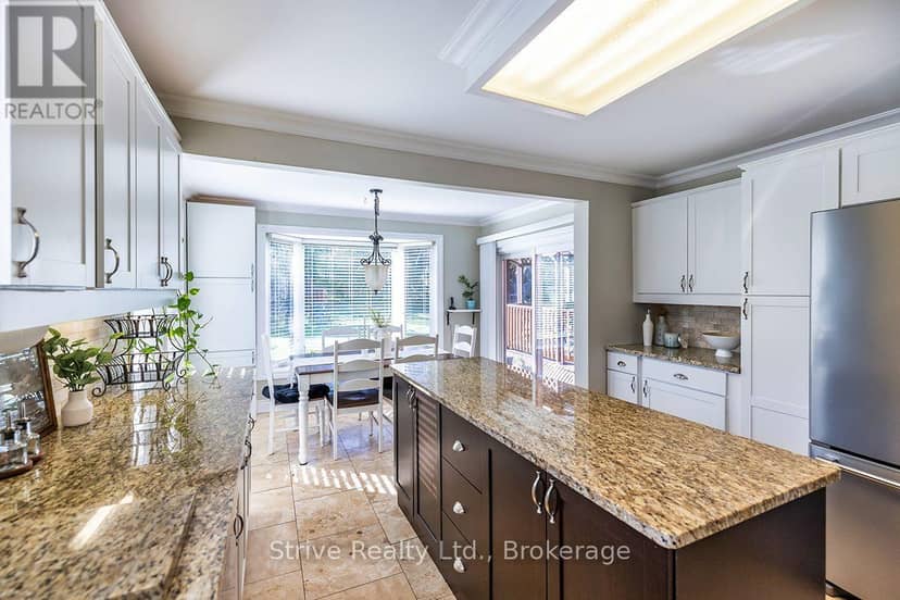14 Christie Crescent — photo 12 of 40
