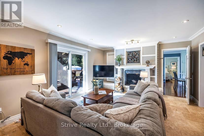 14 Christie Crescent — photo 9 of 40