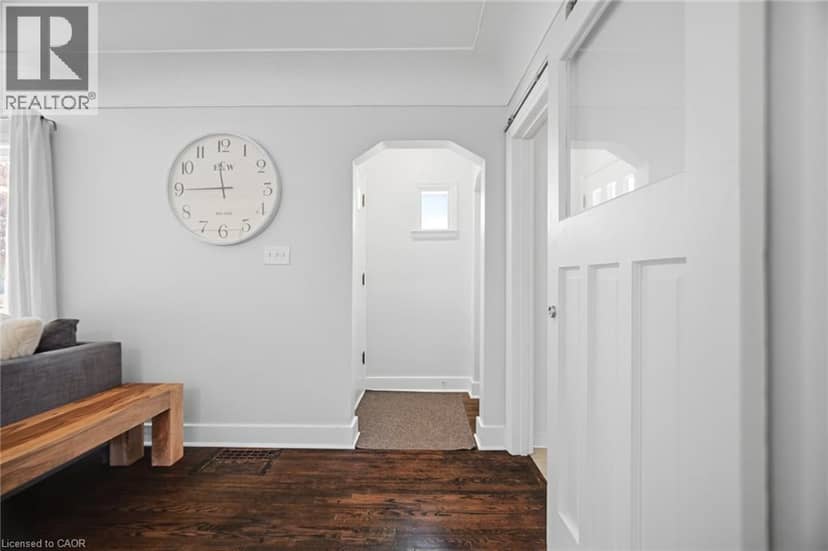 94 CLARENDON Avenue — photo 10 of 40