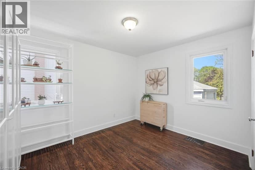 94 CLARENDON Avenue — photo 22 of 40