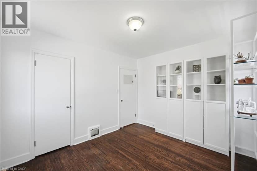 94 CLARENDON Avenue — photo 23 of 40