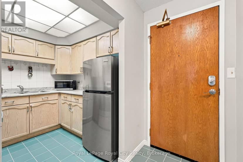 102 - 107 Bagot Street — photo 18 of 40