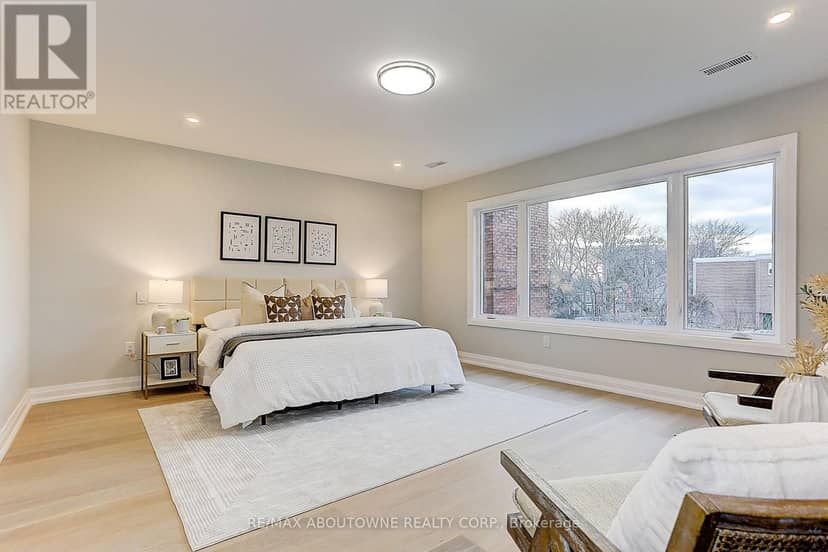 564 Dufferin Street — photo 26 of 40