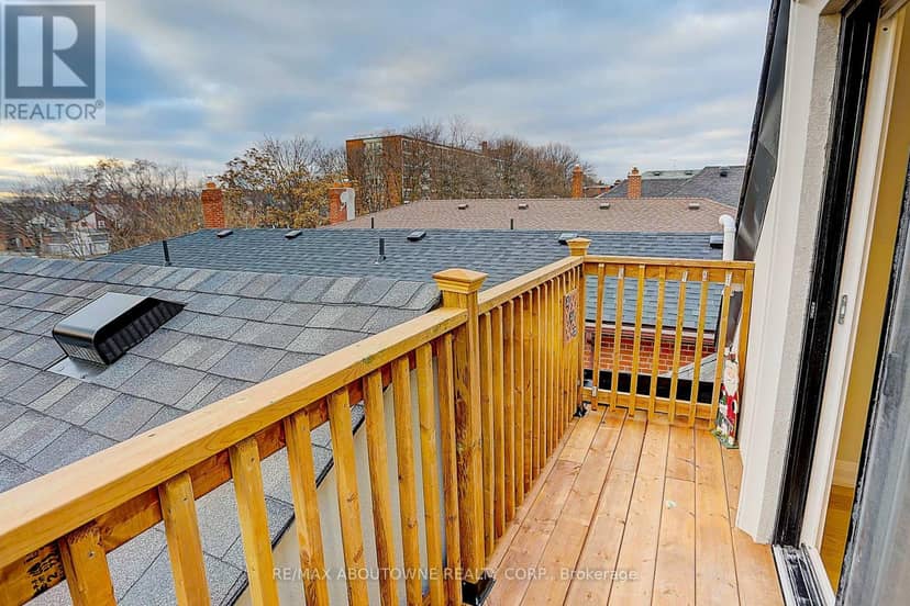 564 Dufferin Street — photo 39 of 40