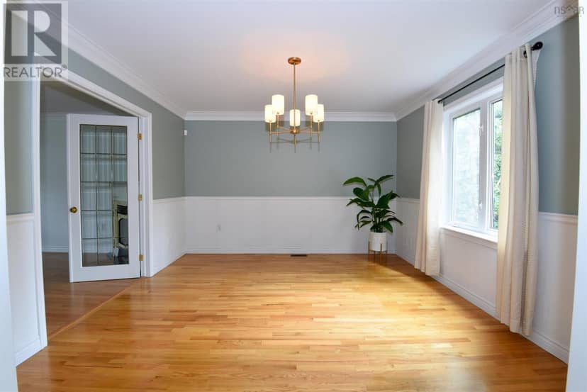 10 Blanchard Crescent — photo 12 of 40