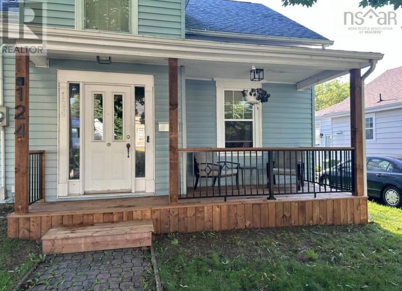 124 Young St, Truro, photo 2