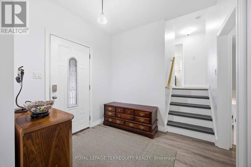 971 Oklahoma Drive — photo 9 of 40