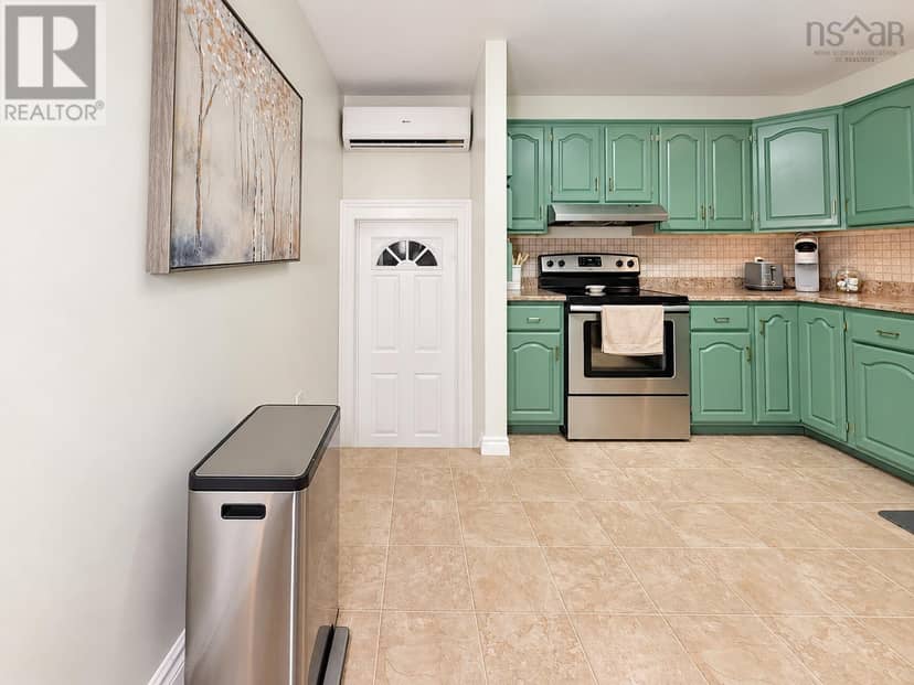 35 Carmichael Drive — photo 16 of 40