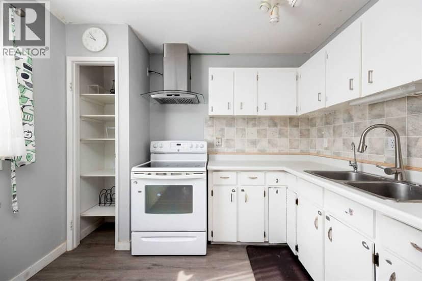 10, 701 Beacon hill Drive — photo 12 of 31