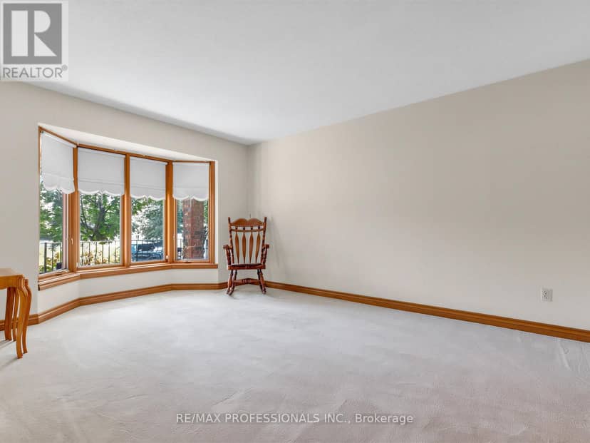 157 Coon's Road, Richmond Hill, photo 7
