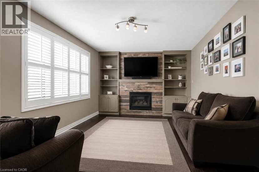 330 MARGARET Avenue — photo 10 of 37