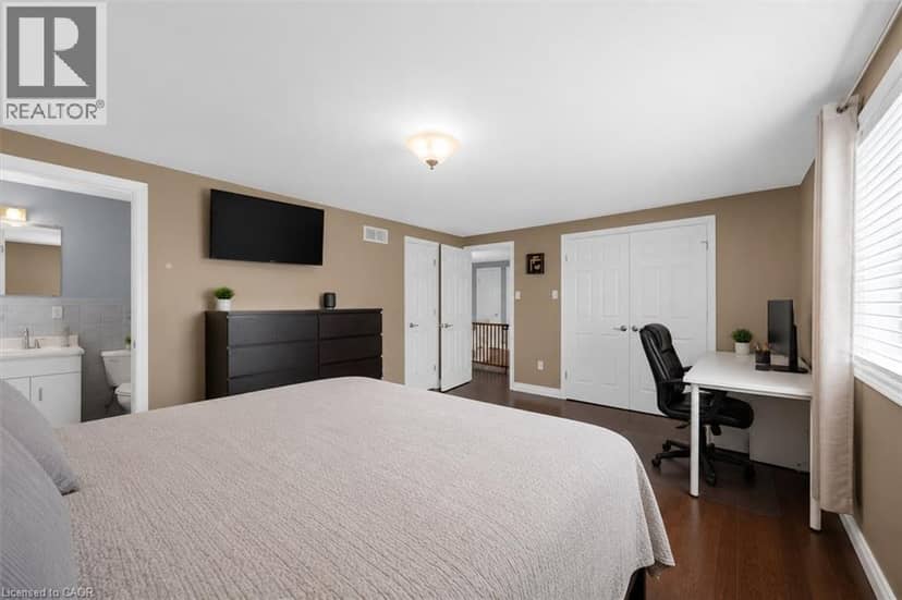 330 MARGARET Avenue — photo 23 of 37