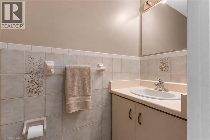 330 MARGARET Avenue — photo 12 of 37