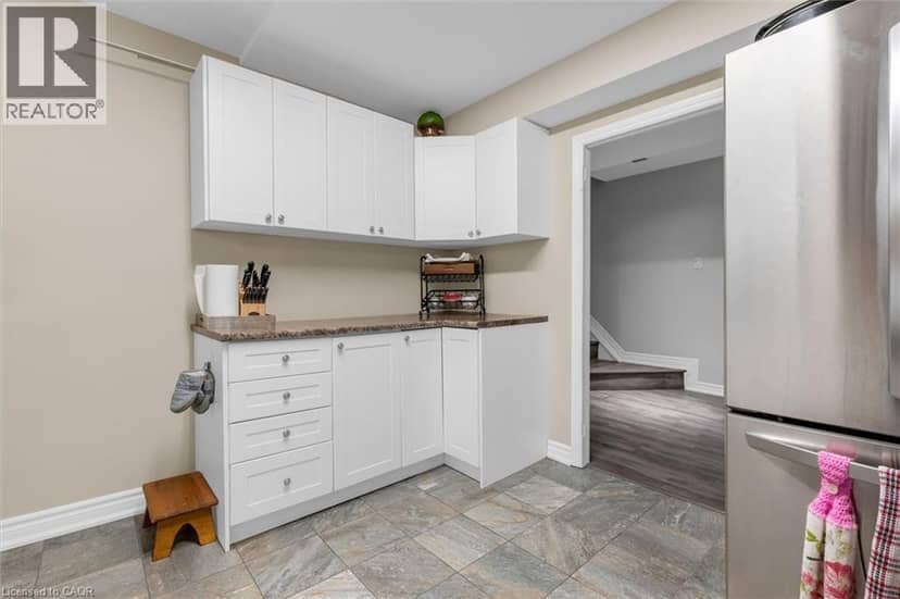 330 MARGARET Avenue — photo 17 of 37