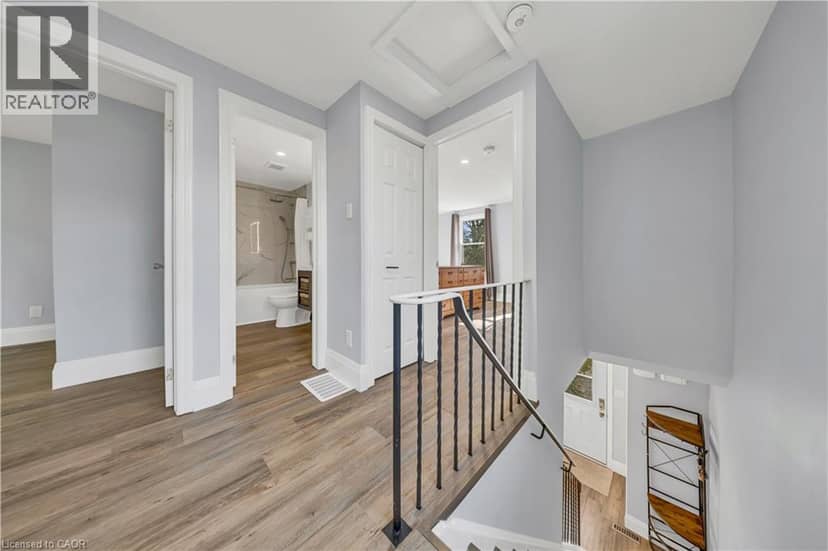 195 FIFE Road — photo 15 of 33