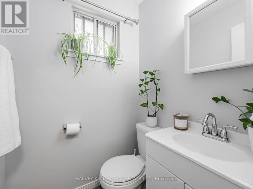 1 - 349 Driftwood Avenue, Toronto, photo 4
