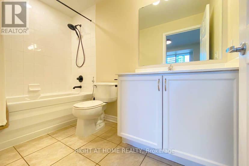 1711 - 388 Prince Of Wales Drive — photo 19 of 27