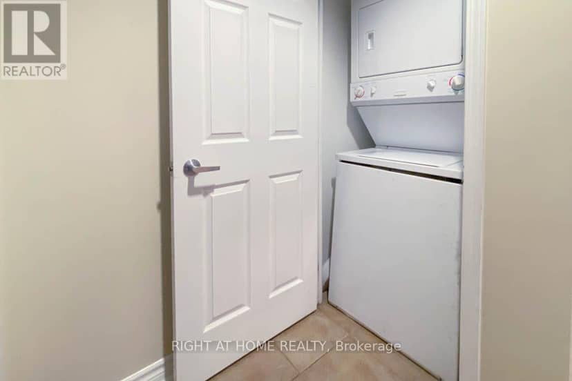 1711 - 388 Prince Of Wales Drive — photo 27 of 27
