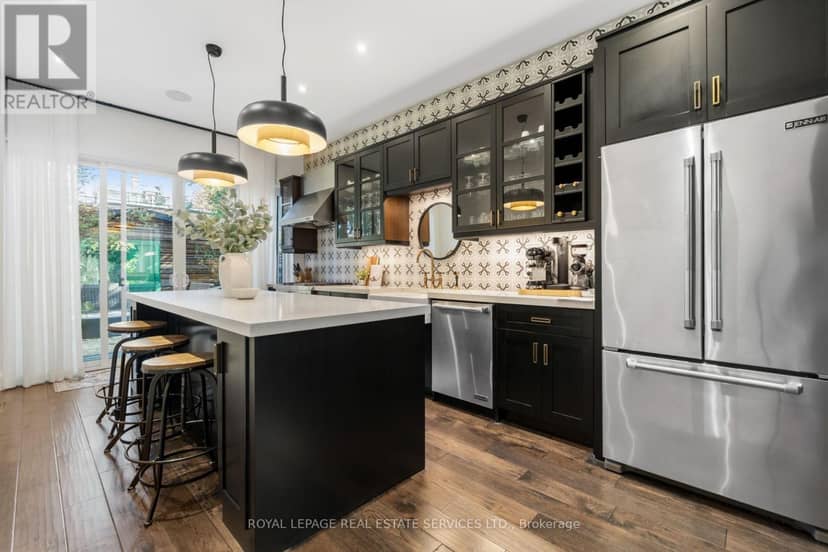37 Fuller Avenue — photo 11 of 40