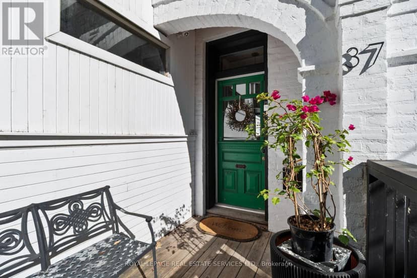 37 Fuller Avenue, Toronto, photo 2