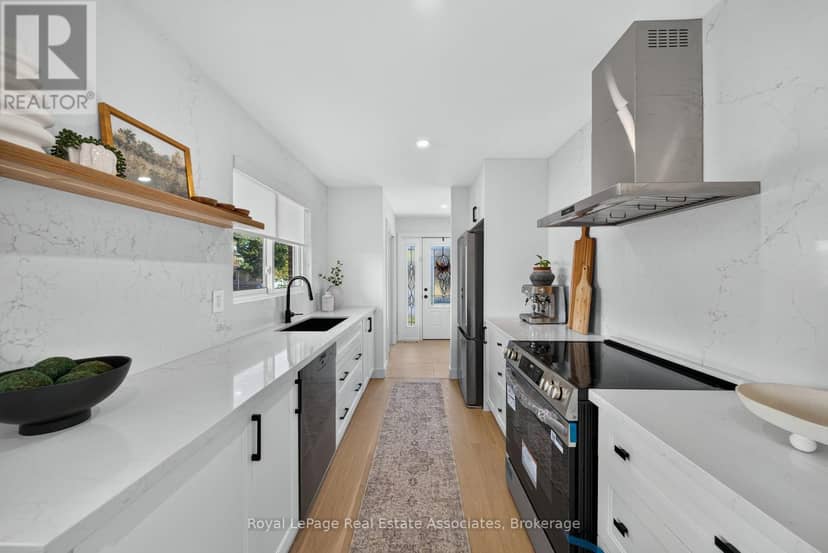 2141 Herridge Drive — photo 12 of 35