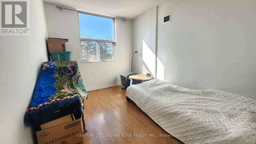 311 - 205 Hilda Avenue — photo 17 of 21