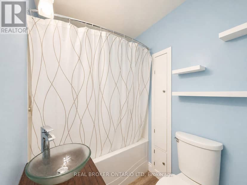 131 Bond Street — photo 19 of 40