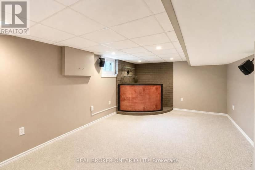 131 Bond Street — photo 23 of 40
