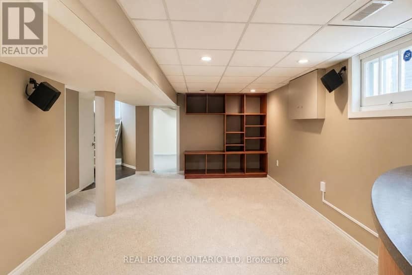 131 Bond Street — photo 25 of 40