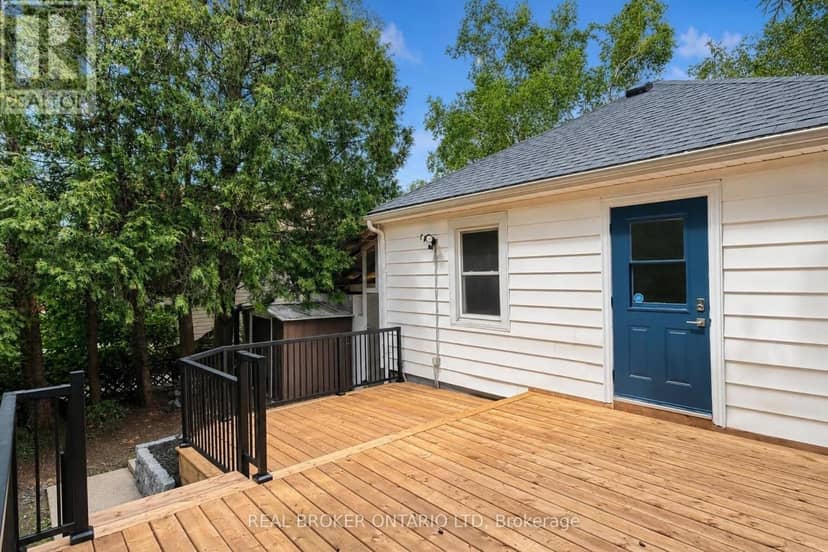 131 Bond Street — photo 38 of 40