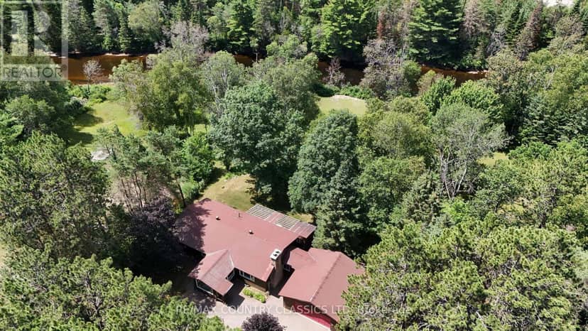 24 Firehall Lane, Hastings Highlands, photo 4