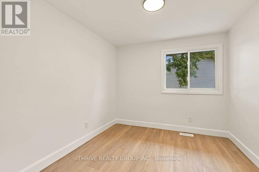 16 - 135 Belmont Drive — photo 31 of 39