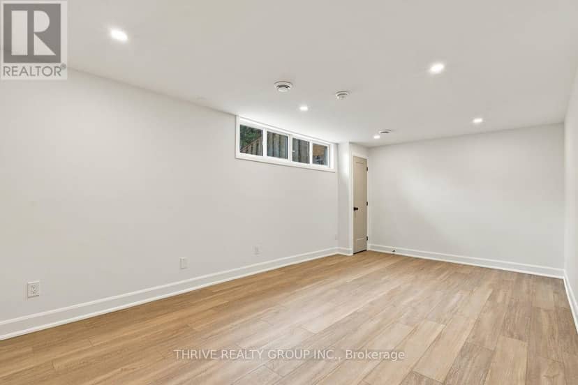 16 - 135 Belmont Drive — photo 35 of 39