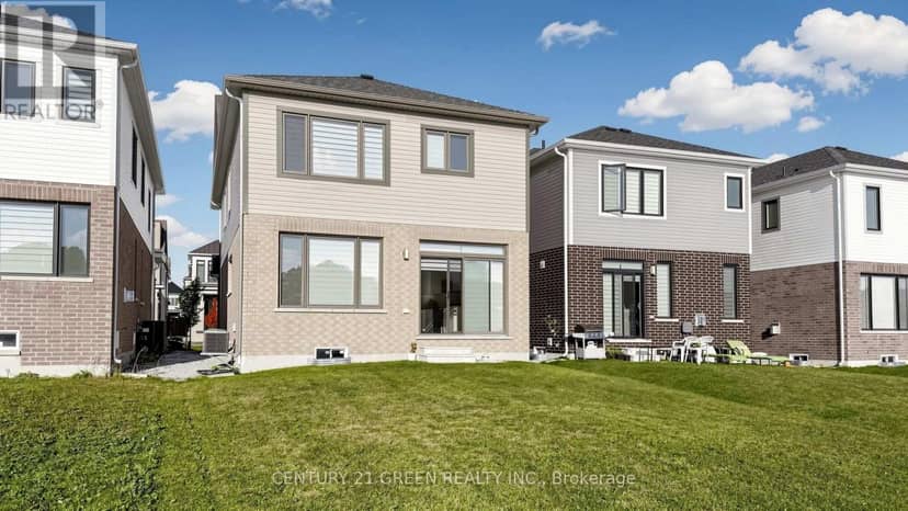 135 Fairey Crescent — photo 30 of 36
