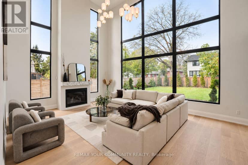 1415 Rebecca Street, Oakville, photo 4
