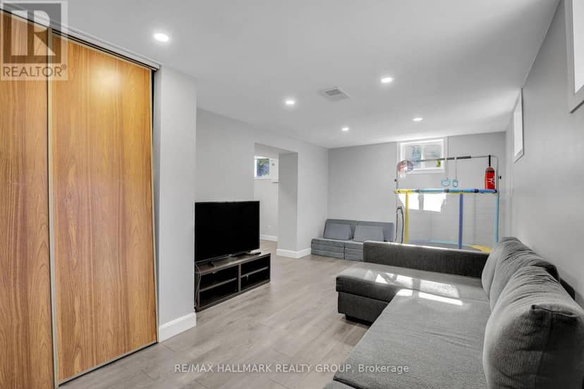 1340 Leaside Avenue — photo 19 of 27