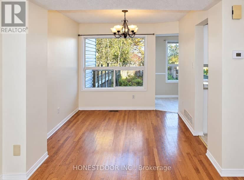 49 Mullcraft Crescent — photo 5 of 18