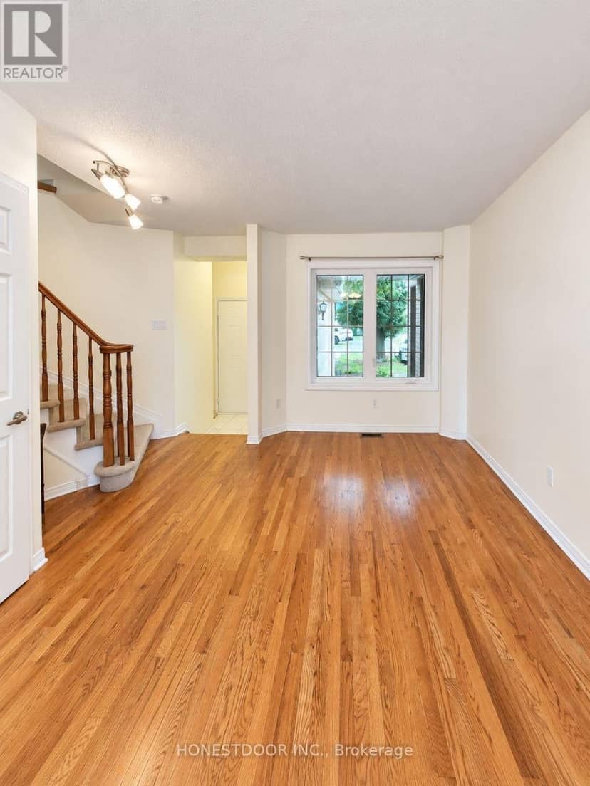 49 Mullcraft Crescent — photo 3 of 18