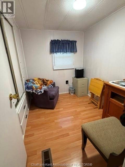 24 Sutton Court — photo 9 of 15