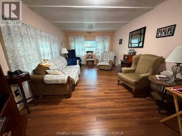 24 Sutton Court, Chatham, photo 5