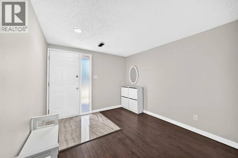 10304 Braeside Drive SW — photo 20 of 37