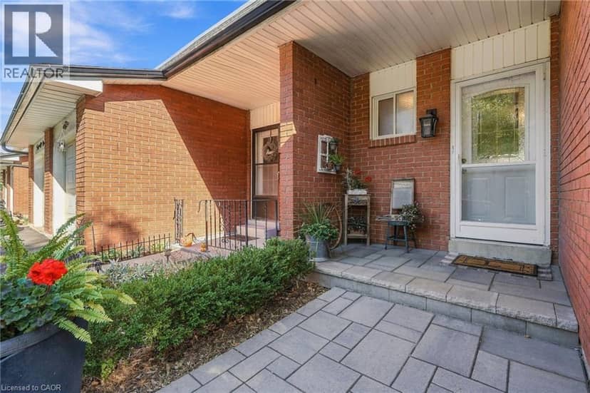 53 BRYNA Avenue, Hamilton, photo 3