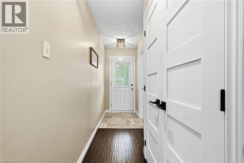 53 BRYNA Avenue, Hamilton, photo 4
