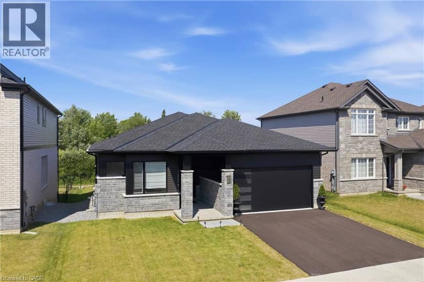 162 WESTCOTT Road, Welland, photo 2